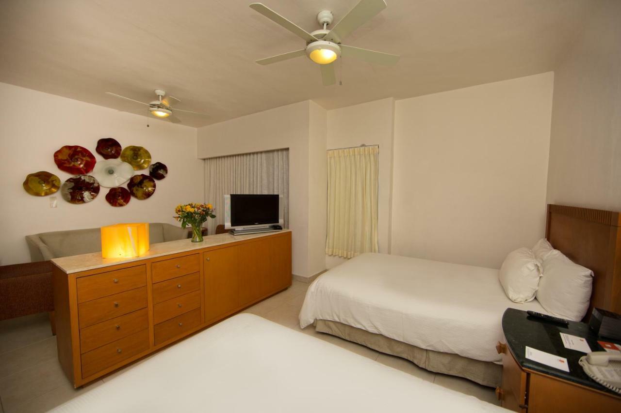 Ambiance Suites Канкун Екстер'єр фото